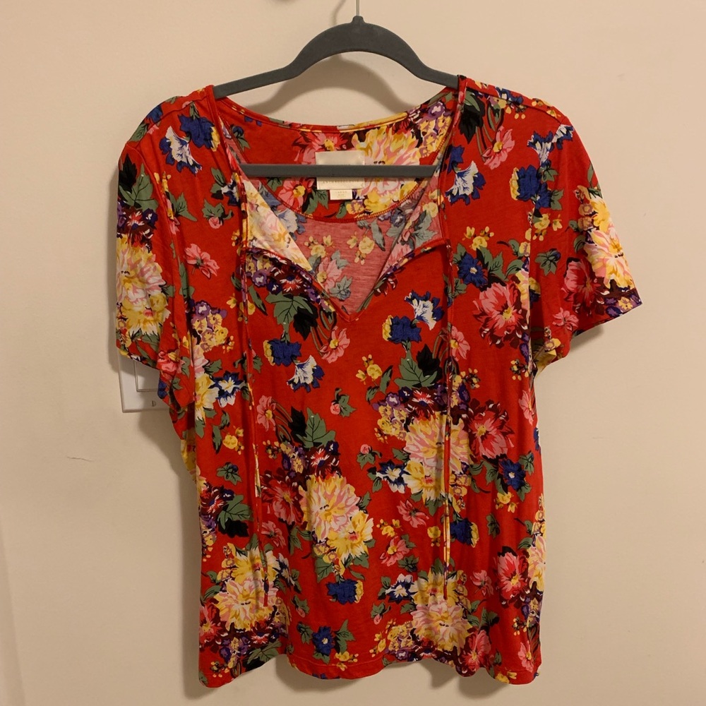 Bright floral Anthropologie t-shirt with tie-front